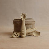 front view of oat prespoon set